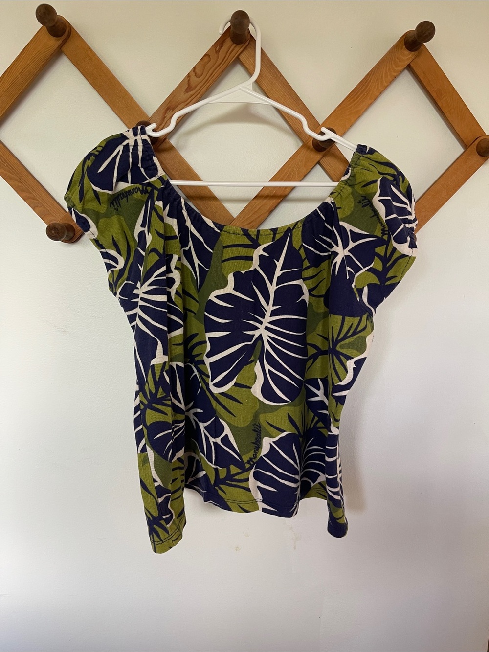 Vintage Manuhealii cotton top Size XL